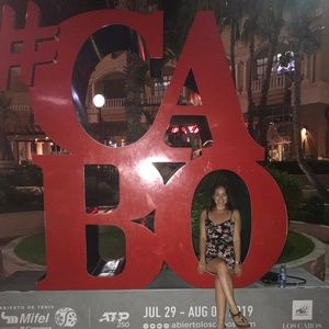 Meet your Posher, Val